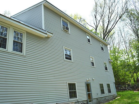 2nd image of 13 Bungalow Avenue