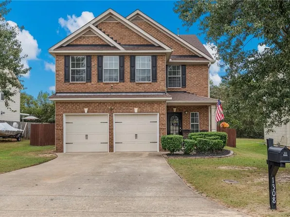 1308 Adie St, Phenix City, AL 36867