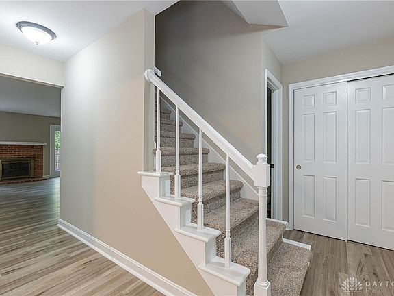 2nd image of 23 Nicholson Ct