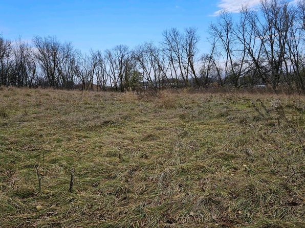 18660 Territorial Rd, Osseo, MN 55369