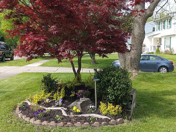 2nd image of 21 Philip Dr