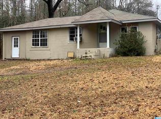 1102 Smith Rd, Clanton, AL 35045