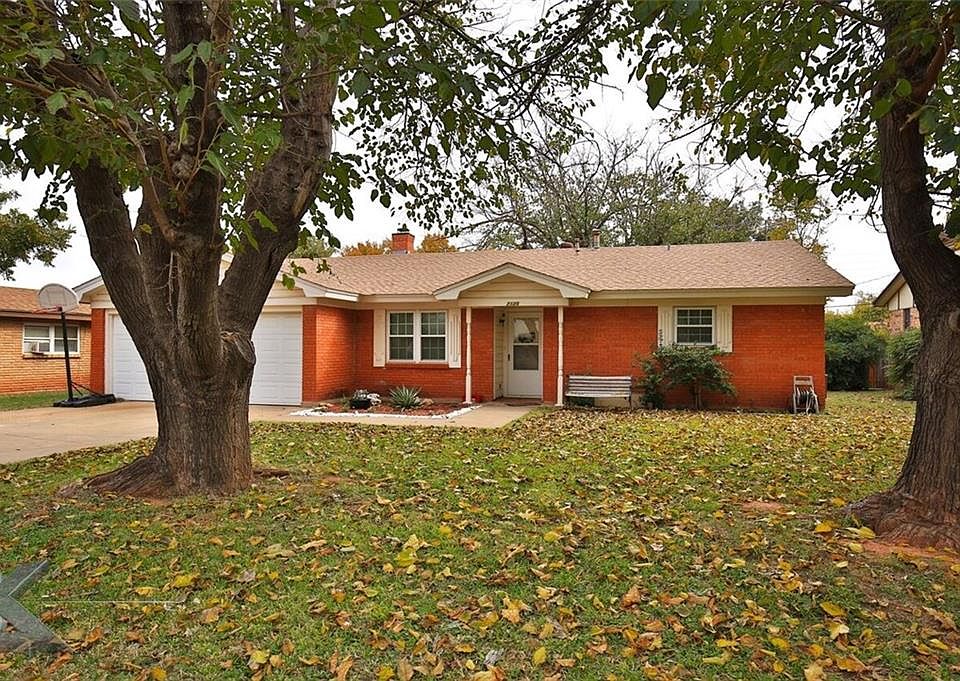 1st image of 2125 Meadowbrook Dr