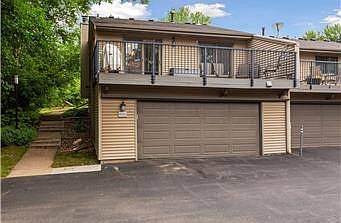 671 - Front of Home & Garage_12152021