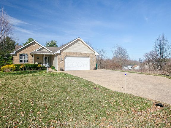 2nd image of 878 Winesap Dr