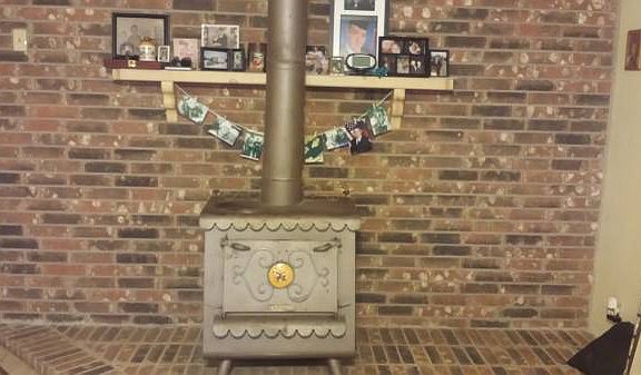 Wood burning stove works 