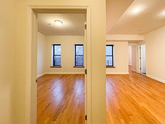 3rd image of 555 Eastern Pkwy APT 4C