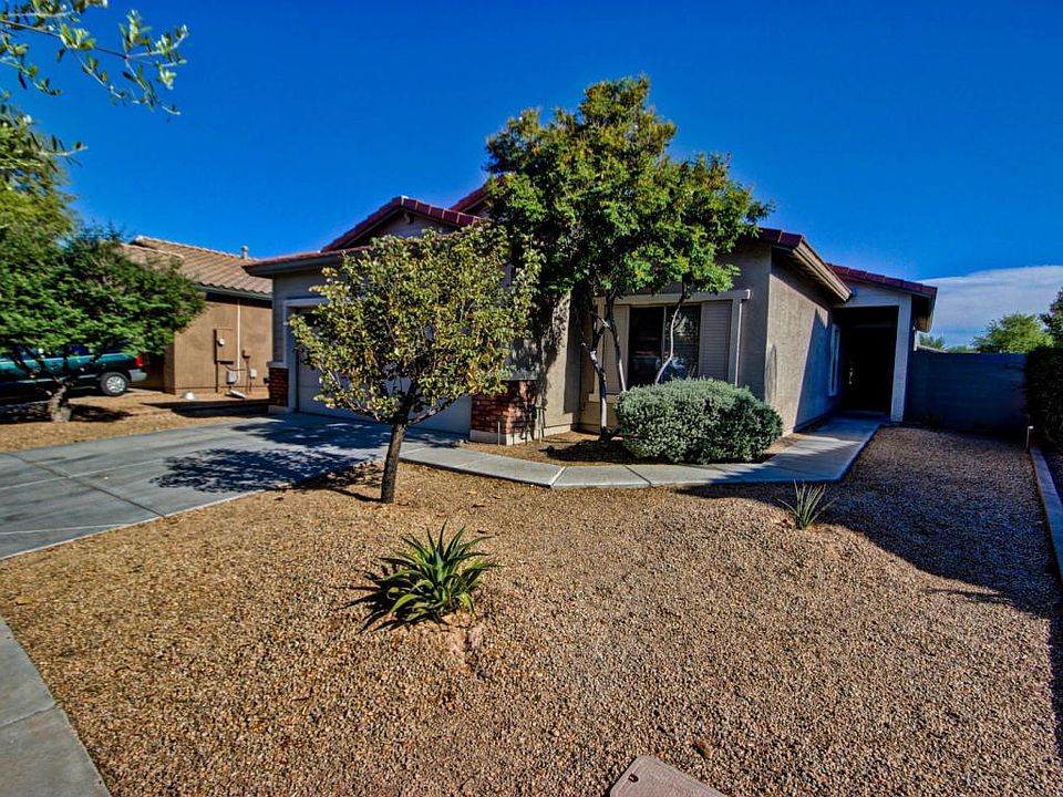 1st image of 13720 W Country Gables Dr