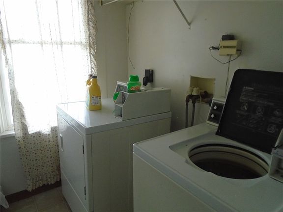 5th image of 413 8th St