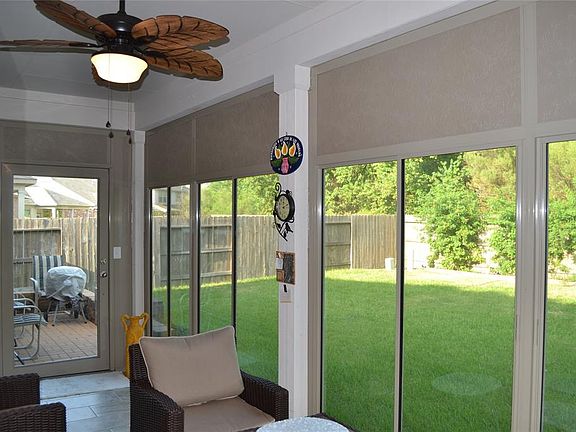 4th image of 16622 Lake Aquilla Ln
