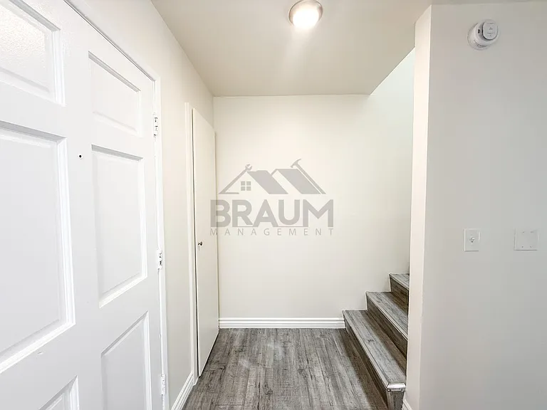 14257 Friar St — Photo 18