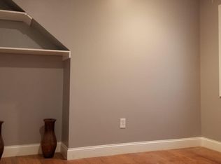 11407 198th St, Saint Albans, NY 11412