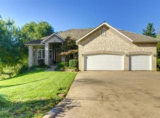 2664 W Blakey St, Springfield, MO 65810