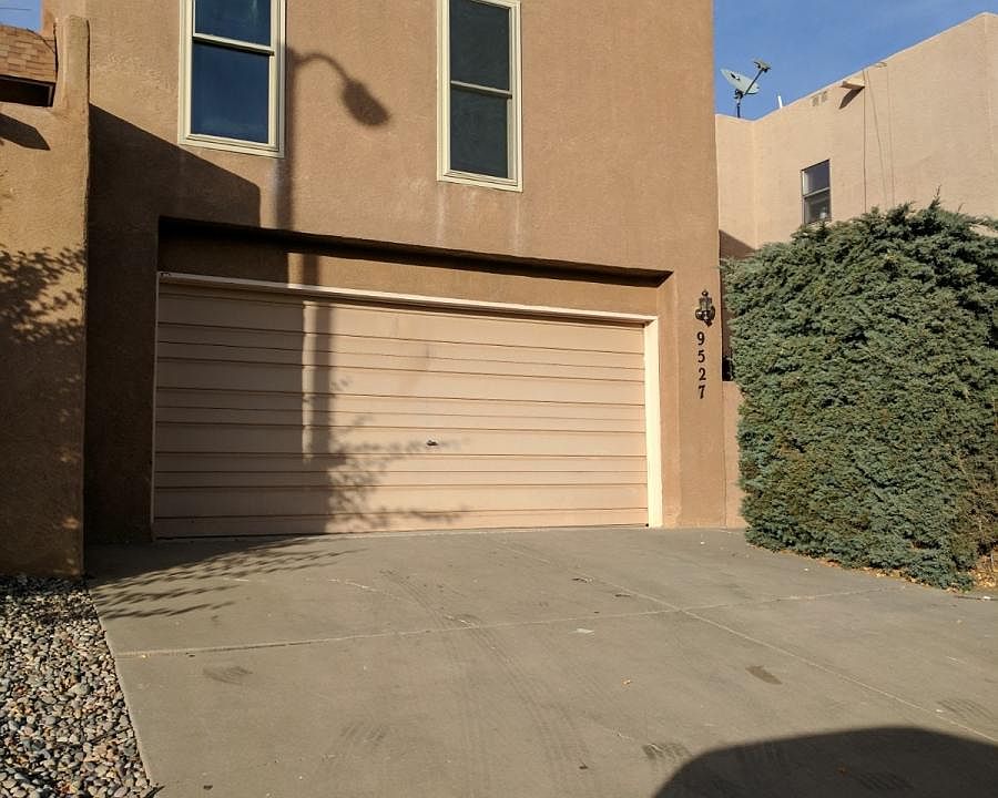 Nice Curb appeal!