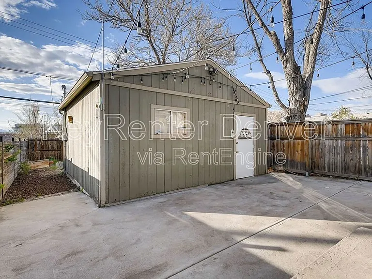 3341 Lawrence St — Photo 23