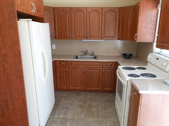 4th image of 1711 SW 63rd Ter