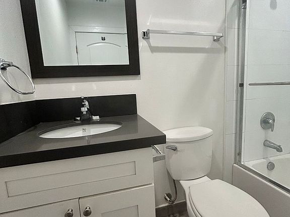 3rd image of 1440 W 35th St #7
