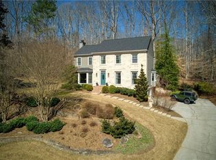 9625 River Lake Dr, Roswell, GA 30075