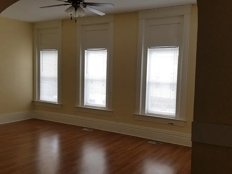 104 Main St S #2 — Photo 3