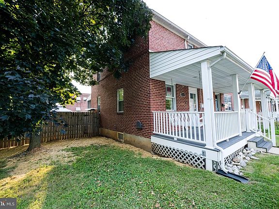 4th image of 218 Endsleigh Ave