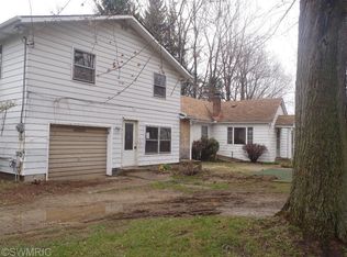 1320 Maplerow Ave NW, Grand Rapids, MI 49534
