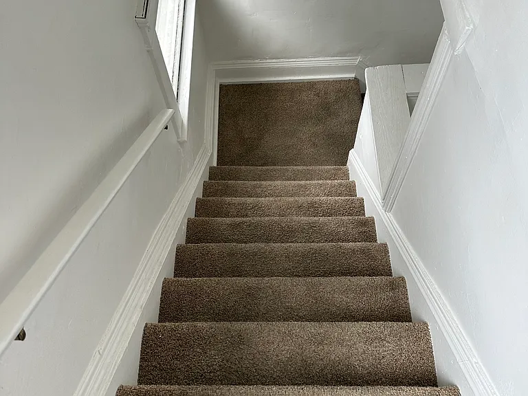 221 Cleveland St — Photo 6