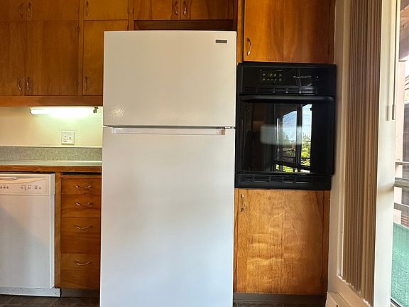 4th image of 170 Owens St S APT 209