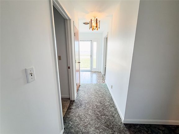 5th image of 1376 E 1050th Ave