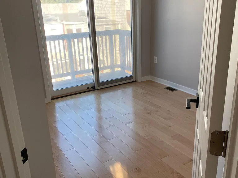 junior bedroom #2