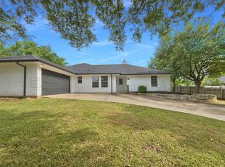 213 William Allen Ln, Decatur, TX 76234