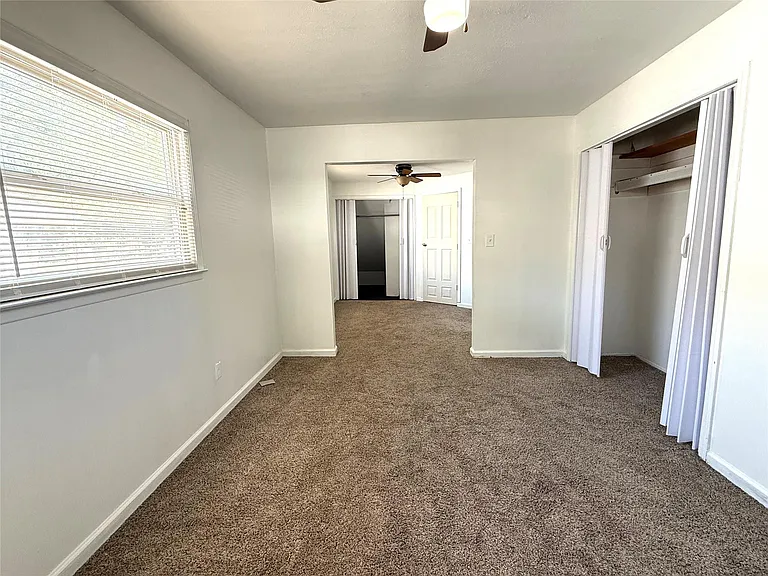 5645 Fenton St — Photo 8
