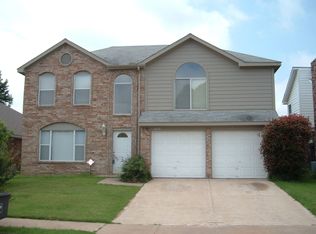8836 Mystic Trl, Fort Worth, TX 76118