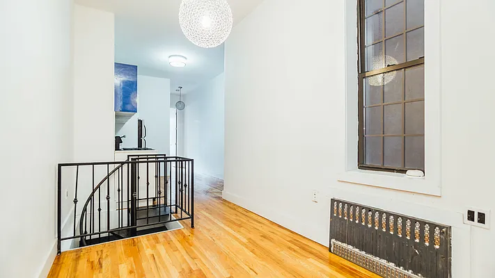 Rented by Nooklyn NYC LLC | media 34