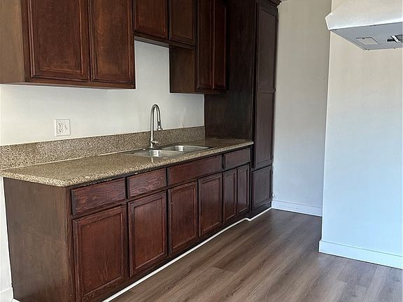 5th image of 3297 Tenaya Ave #3297