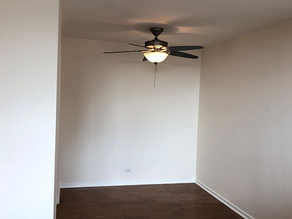5th image of 3950 N Lake Shore Dr #1623