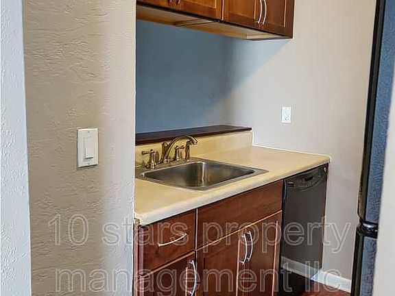 5th image of 1799 N Highland Ave #128