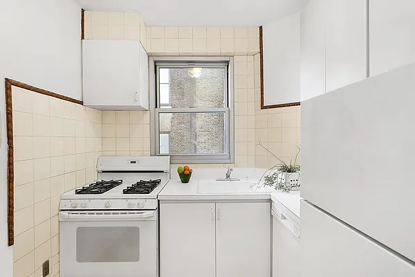 Sold by Corcoran | media 10