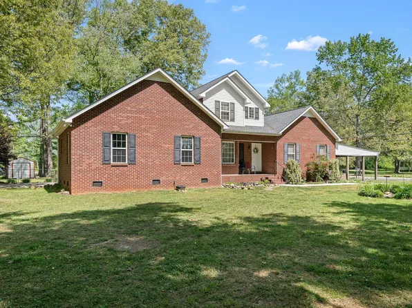 112 Prince Ln, Tullahoma, TN 37388