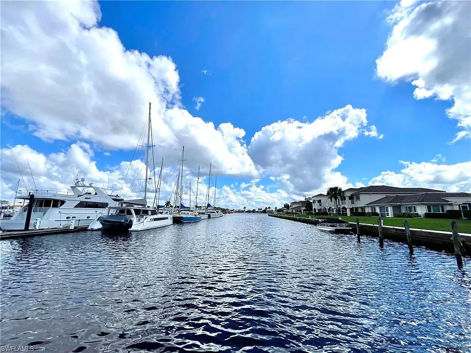 317 Sunrise Cay #204