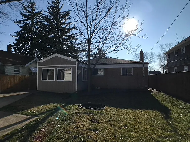 616 Oakland Ave — Photo 12