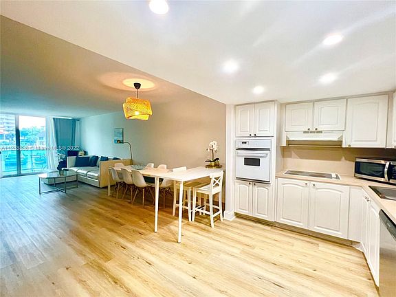 5th image of 19390 Collins Ave APT 125