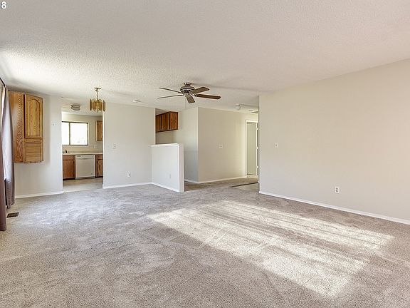 4th image of 1674 SE Duke Dr
