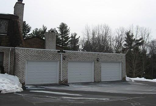 2nd image of 69 Granby Hts
