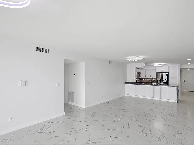 2636 Ocean Dr #506 — Photo 9