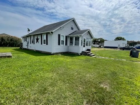 20334 Saxis Rd, Saxis, VA 23427