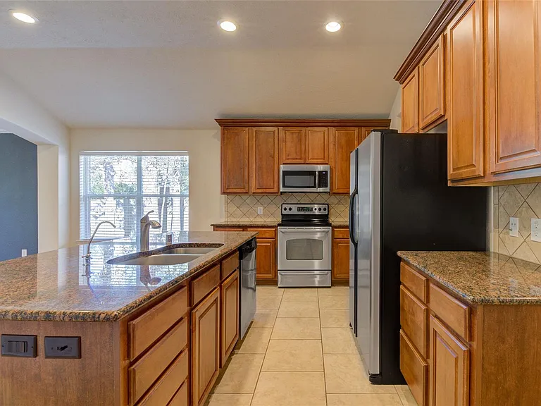 11 Ebony Oaks Pl — Photo 9