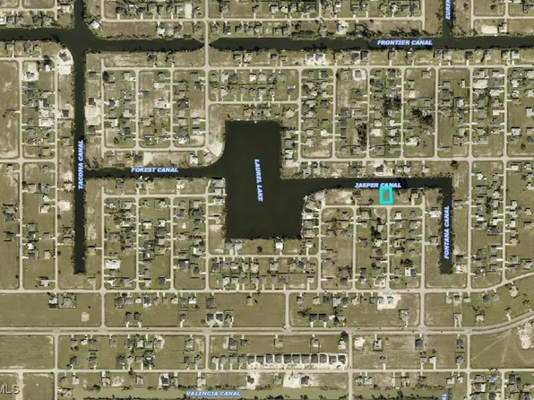 429 NE 17th Ter, Cape Coral, FL 33909