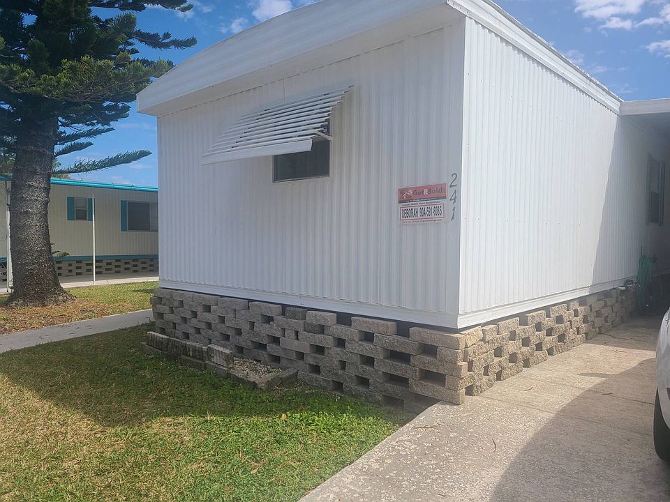1st image of 1000 Walker St Lot 241