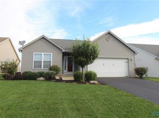 7018 Twin Lakes Rd, Perrysburg, OH 43551