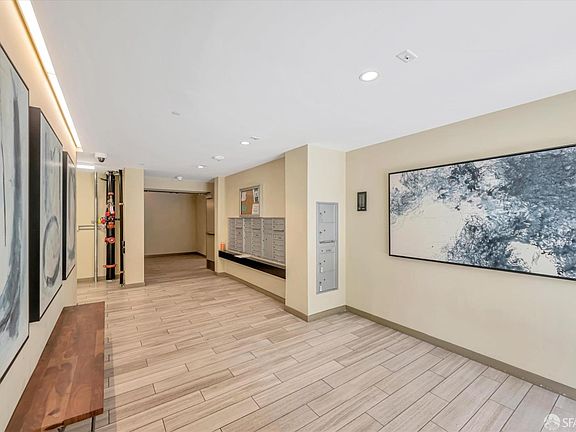 5th image of 10 Innes Ct Unit 203
